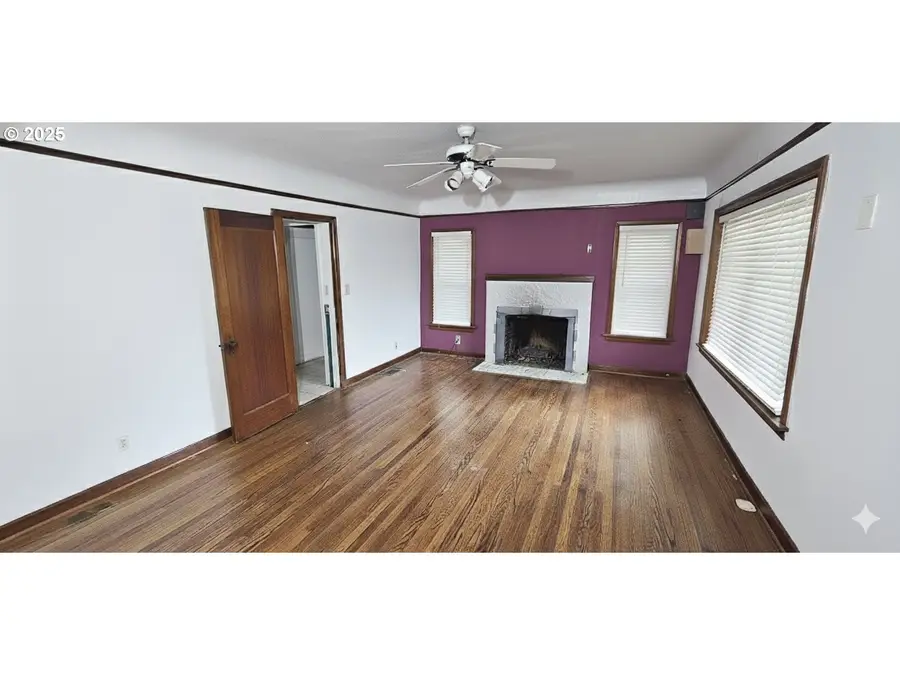 5836 NE Halsey St, Portland, OR 97213 - Image #3