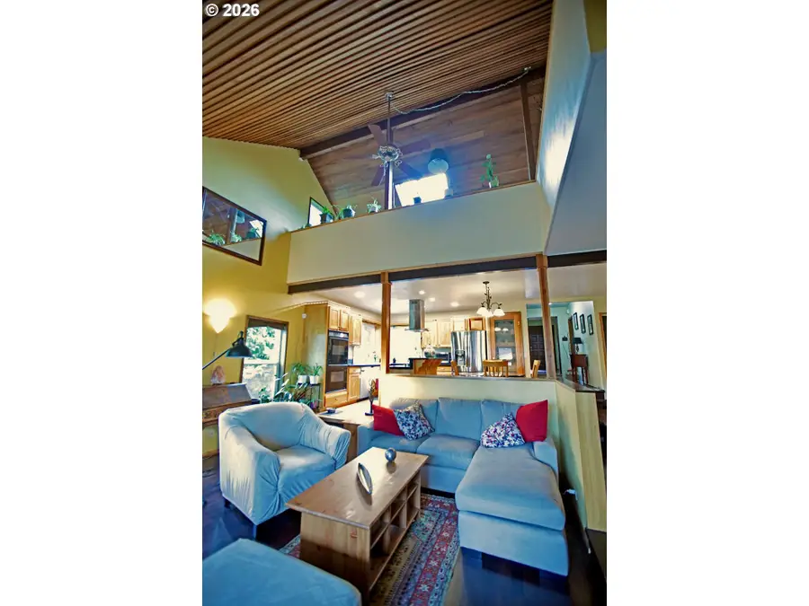 9845 SW Omara St, Tigard, OR 97223 - #2