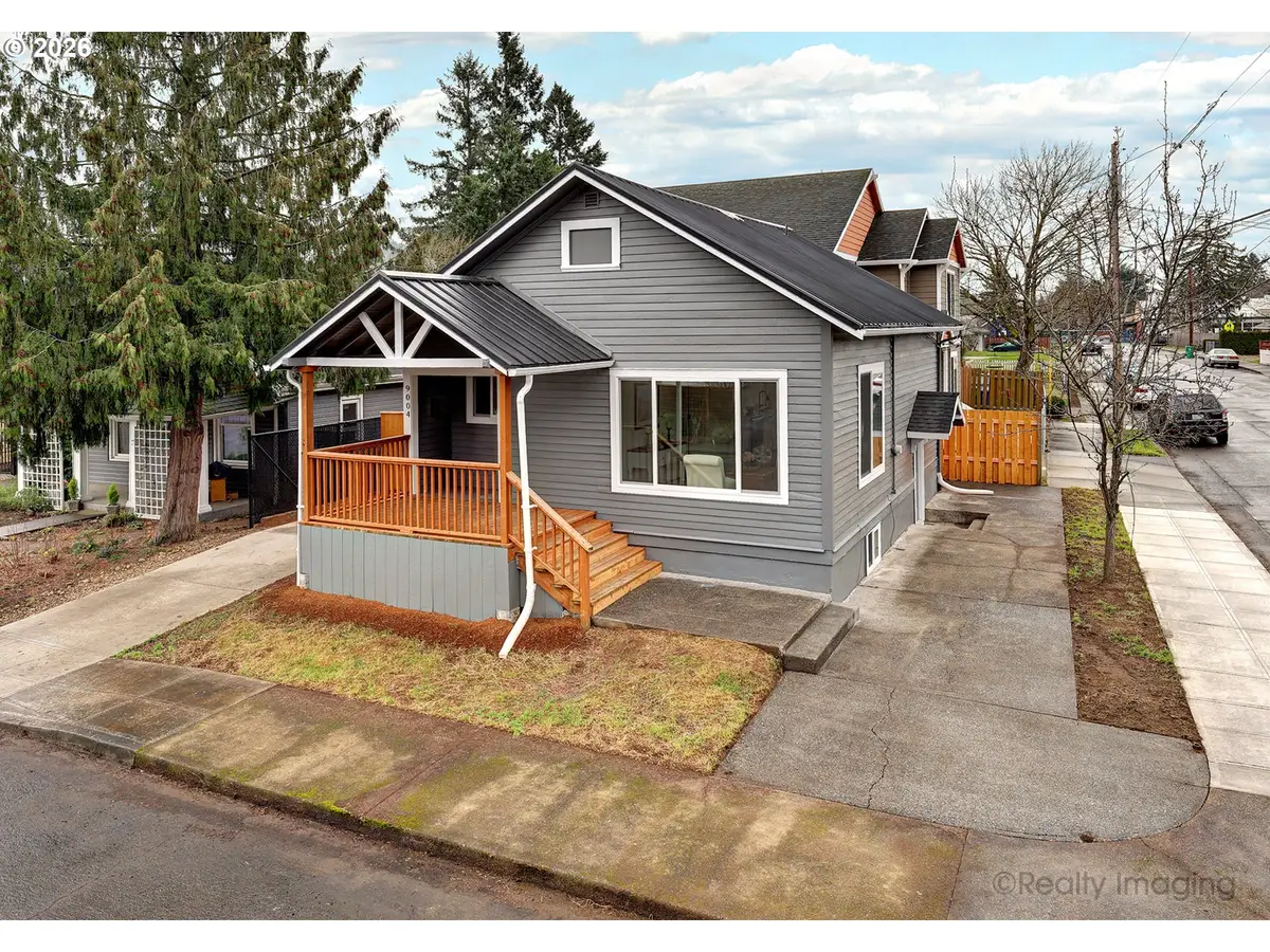 9004 SE Claybourne St, Portland, OR 97266 - Image #1