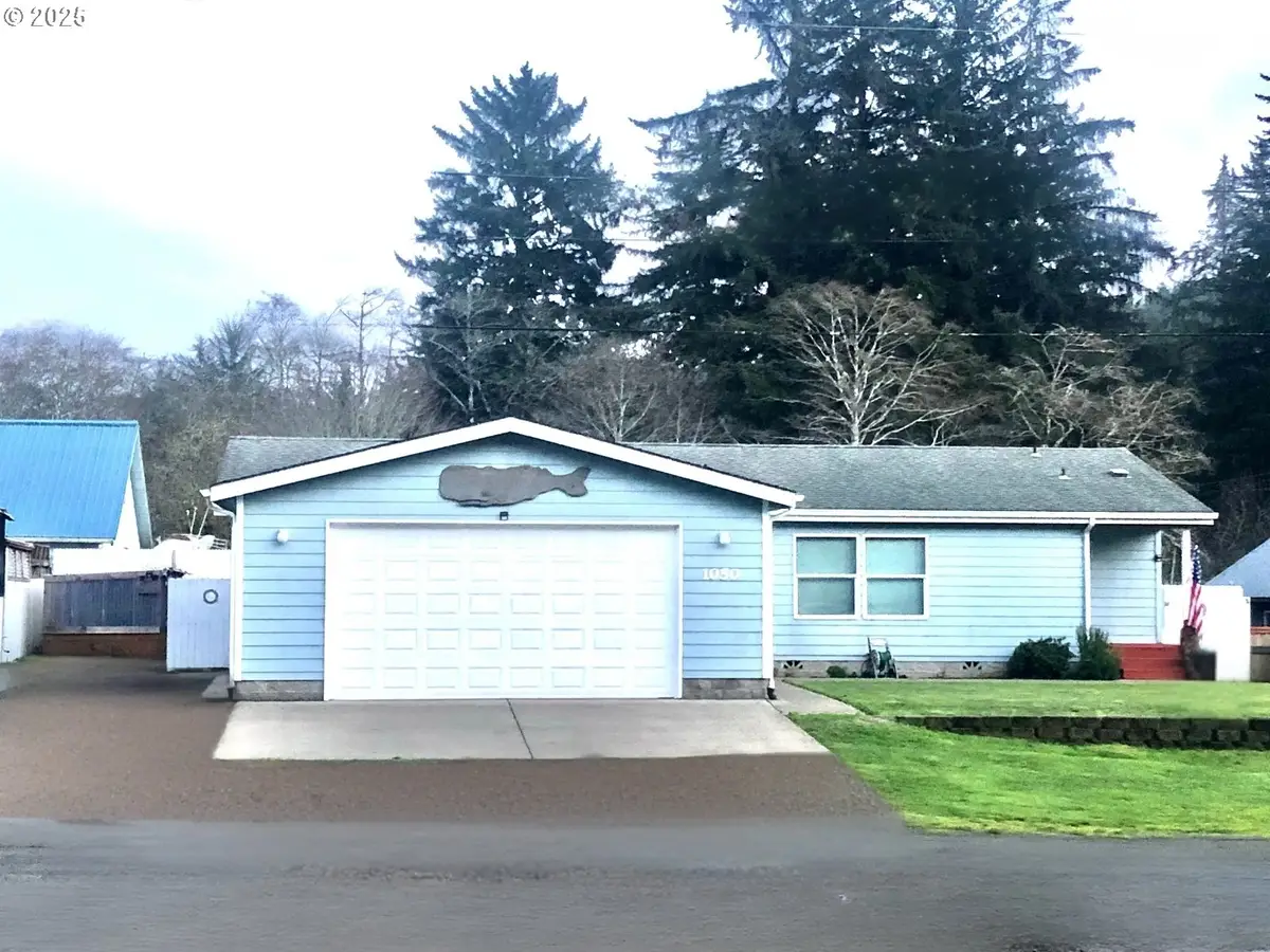 1050 Broadway Ave, Winchester Bay, OR 97467 - Image #1