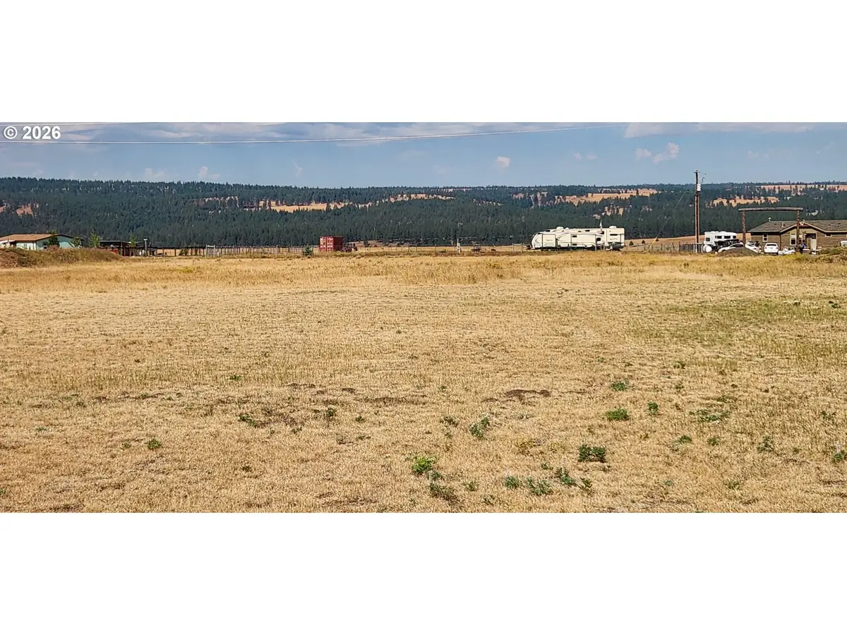 303 W Despain St, Ukiah, OR 97880 - #1
