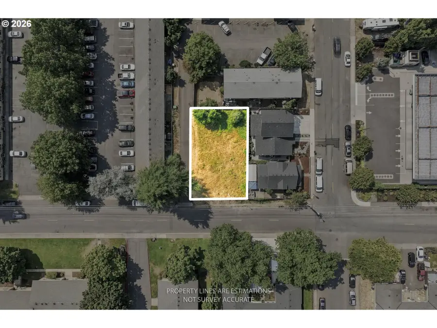 211 S Locust St, Canby, OR 97013 - #2
