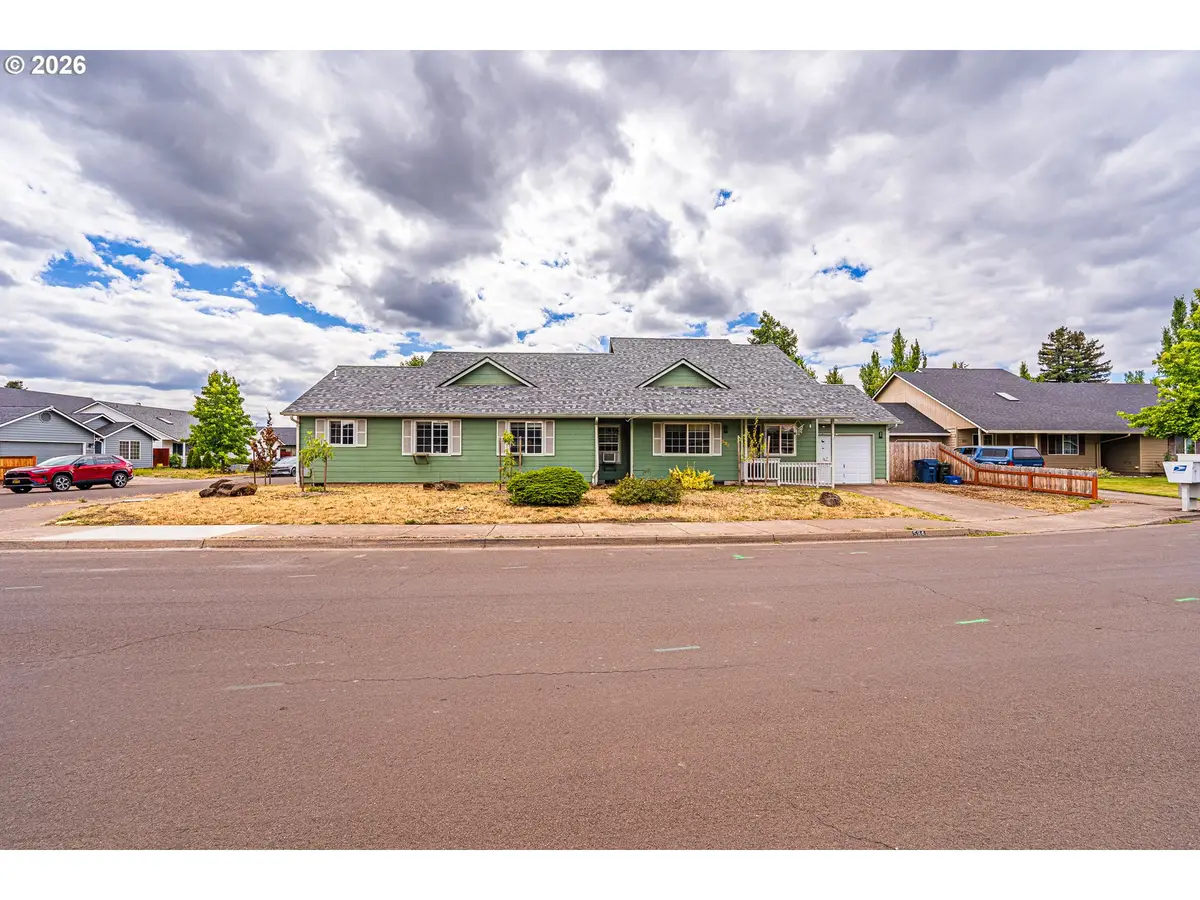 4096 S E St, Springfield, OR 97478 - #1