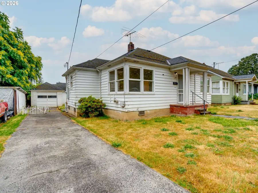 135 Halsey St, Saint Helens, OR 97051 - #2