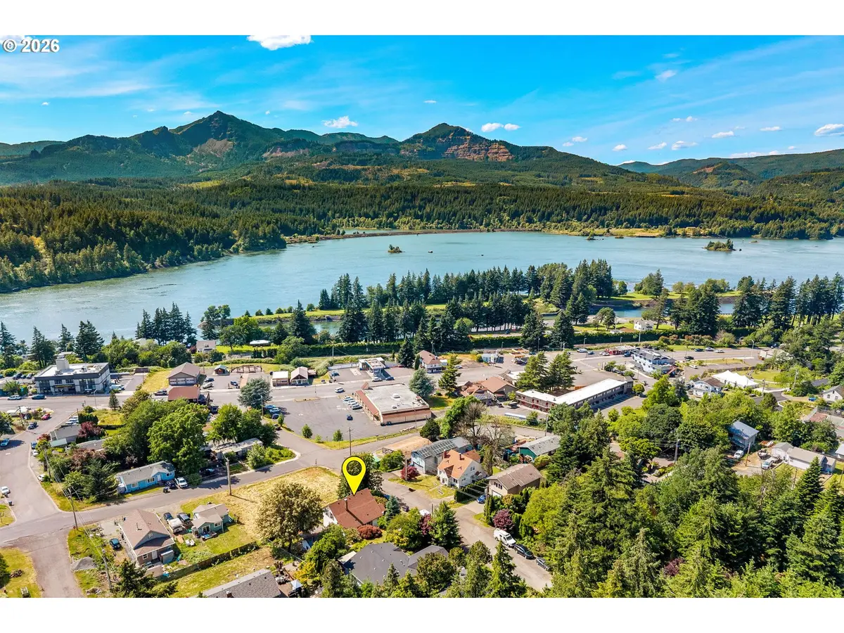 115 SW Regulator St, Cascade Locks, OR 97014 - #1