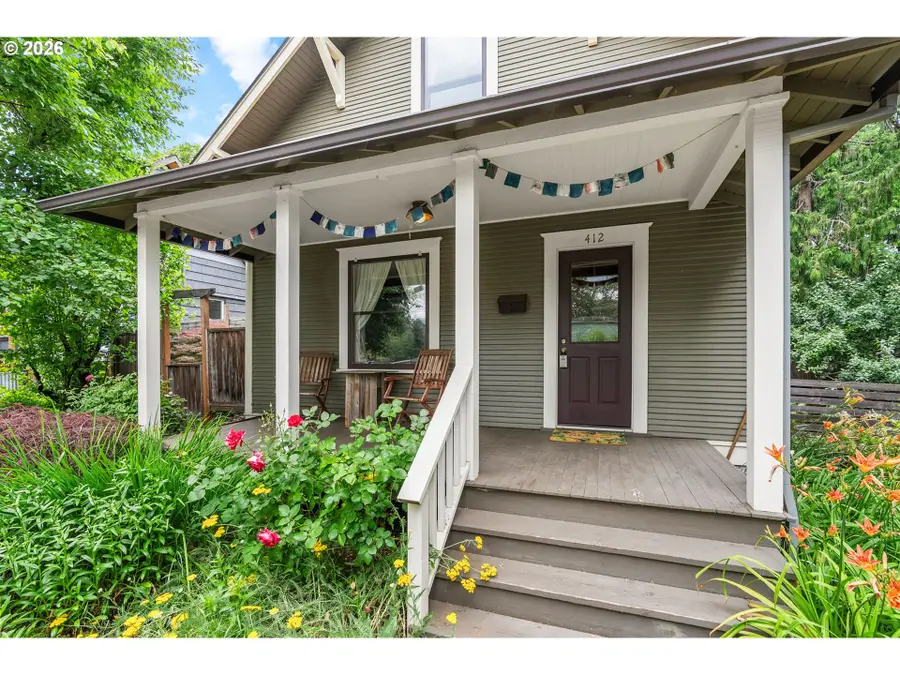 412 10th St, Hood River, OR 97031 - #2