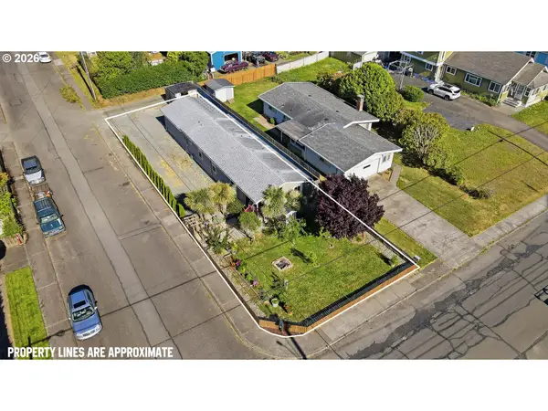 2294 Marion St, NorthBend, OR 97459