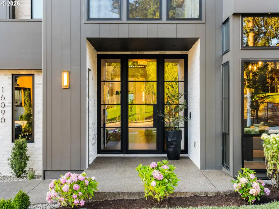 16090 Kaylyn Dr, Oregon City, OR 97045 - #3