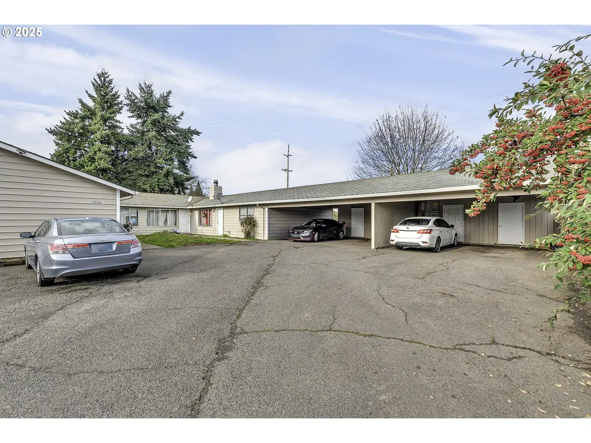 2724 N Davis Ct, Cornelius, OR 97113 - Image #1