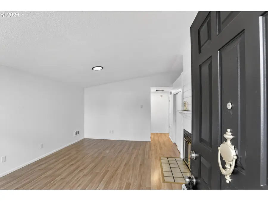 2701 SW Spring Garden St, Portland, OR 97219 - Image #2