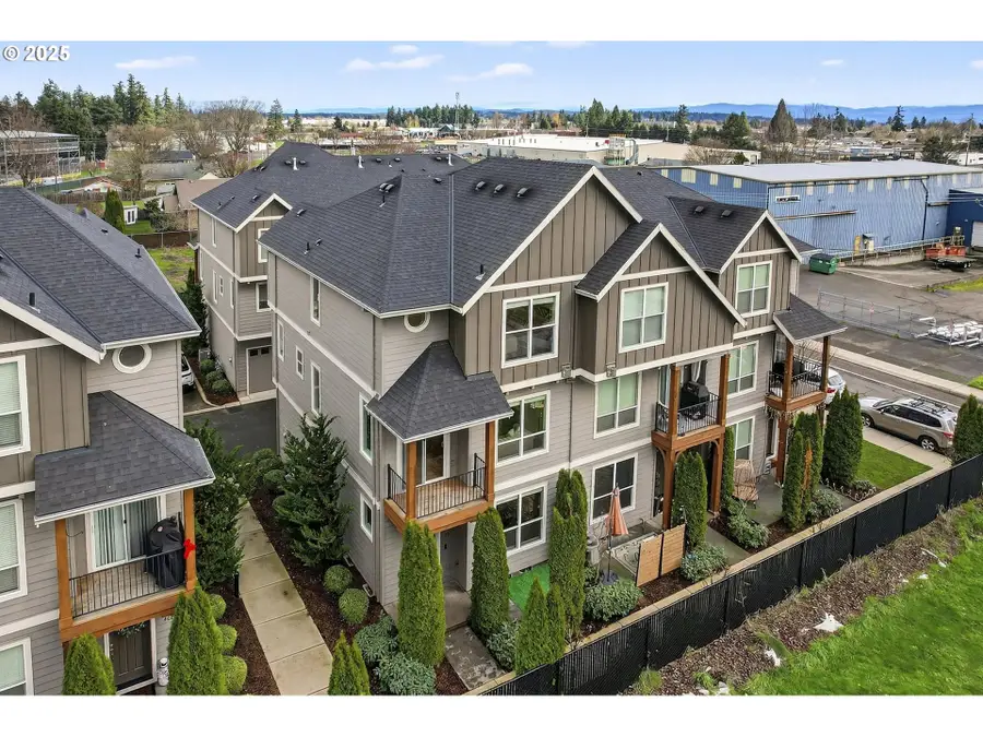 464 NE 3rd Ave, Canby, OR 97013 - Image #2