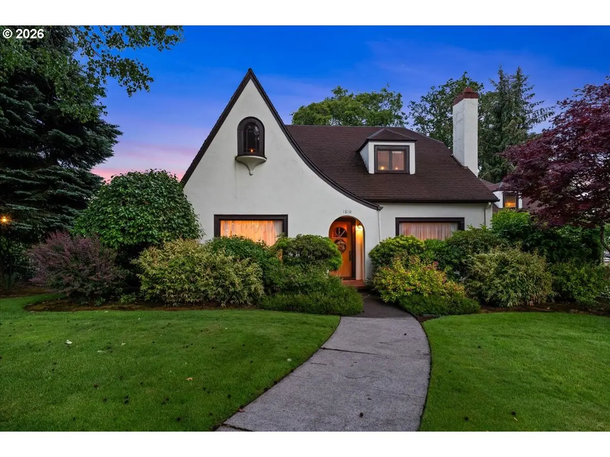 1810 Pacific Ave, Forest Grove, OR 97116 - #1