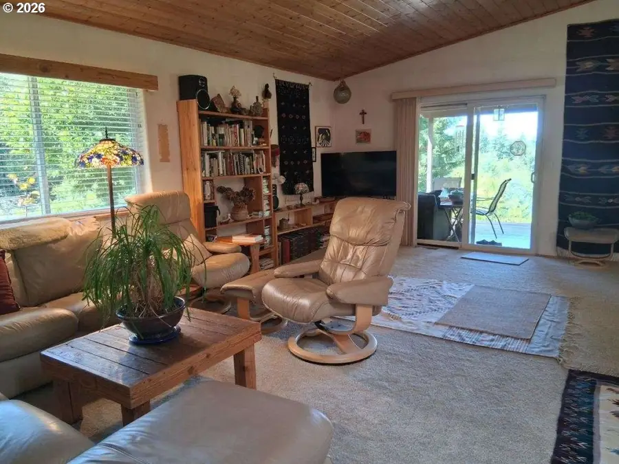 419 Meskill Rd, Chehalis, WA 98532 - #3