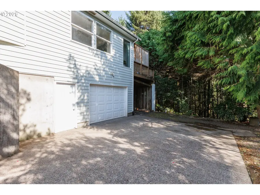 280 NE 69th Pl, Newport, OR 97365 - #3