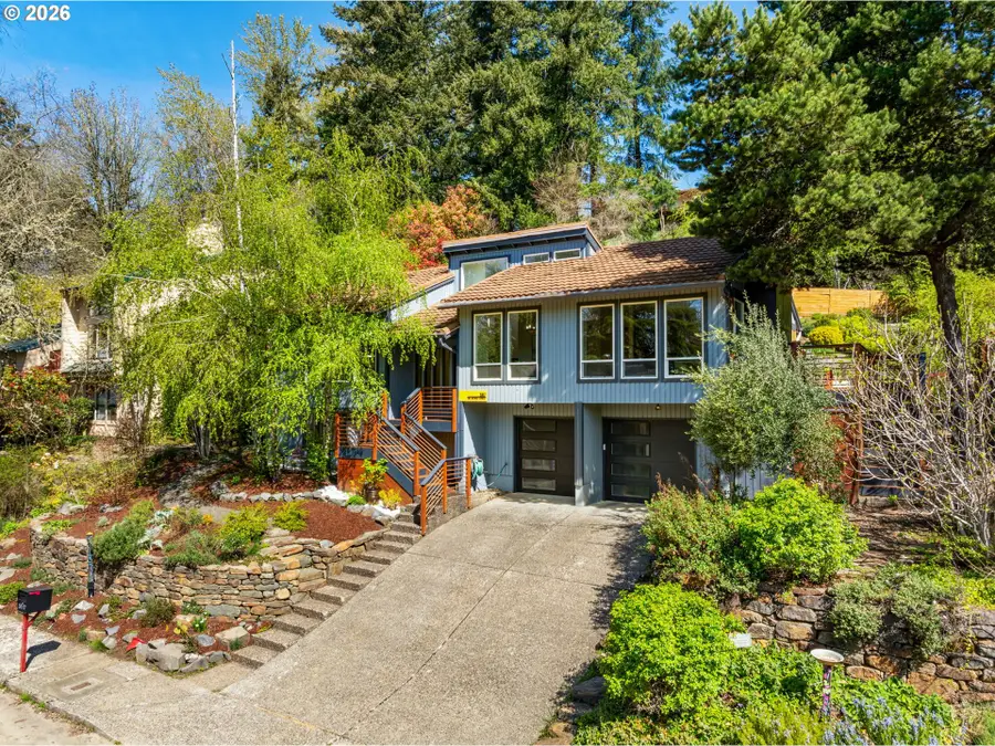 5817 SW Alfred St, Portland, OR 97219 - #3