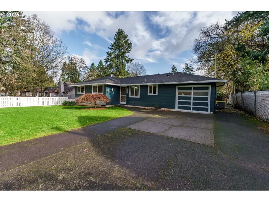 9820 SE Wichita Ave, Milwaukie, OR 97222 - Image #2