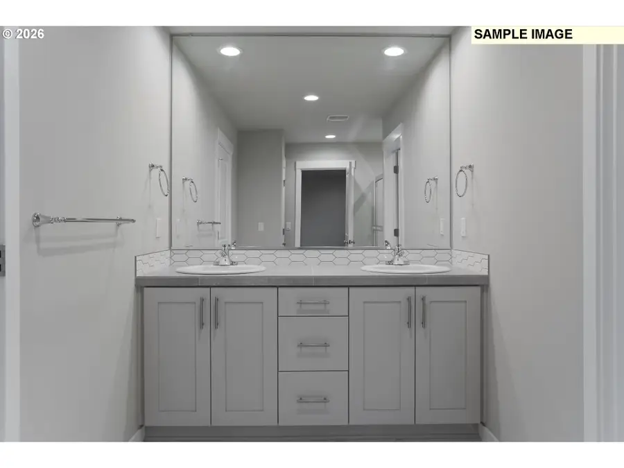 2667 NE Claire Rd #203, Estacada, OR 97023 - #2