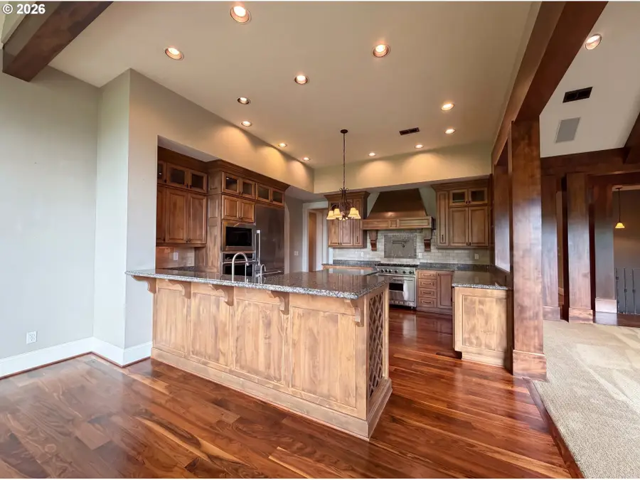 2835 NW Pinnacle Dr, Portland, OR 97229 - #2