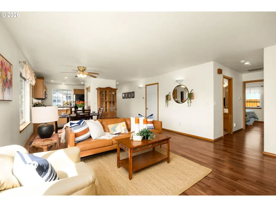 1091 SW Falcon Crest Dr, Dundee, OR 97115 - #2