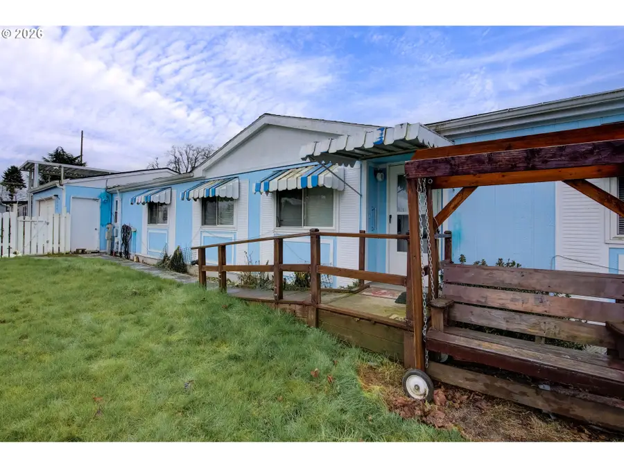 800 Mathias Ct, Molalla, OR 97038 - #2