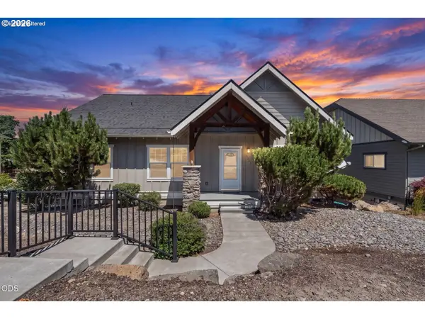 3551 SW Salmon Ct, Redmond, OR 97756