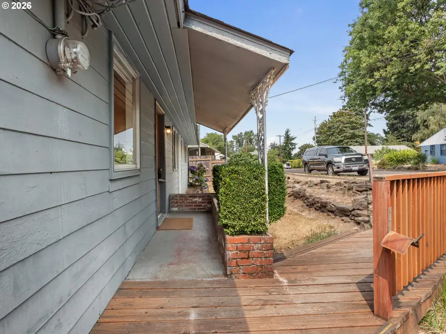 2915 E Mcloughlin Blvd, Vancouver, WA 98661 - #2