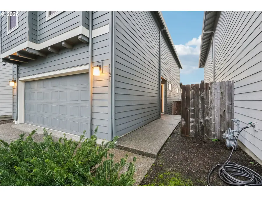 1121 N Auburn Pl, Ridgefield, WA 98642 - Image #3