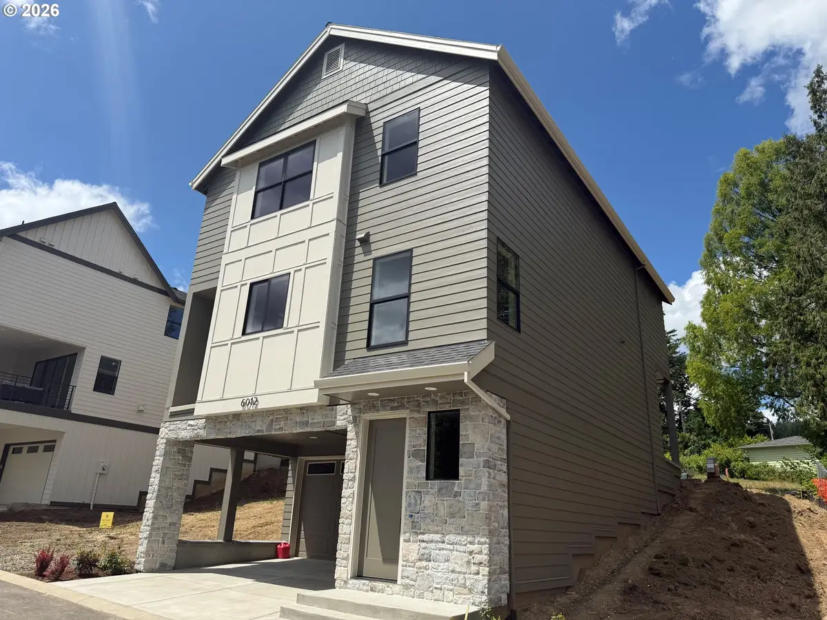 6012 SW 18th Ave, Portland, OR 97239 - Image #1