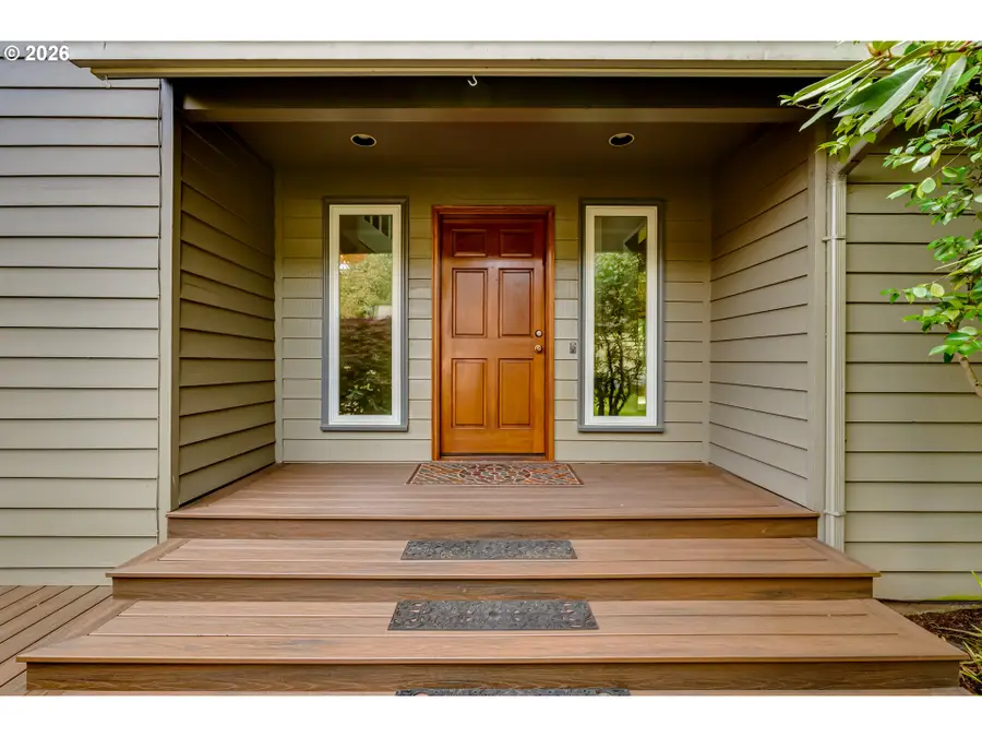 1244 Courtney Pl, Eugene, OR 97405 - #3