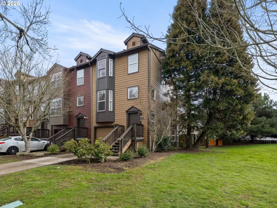 232 NE 76th Ave, Hillsboro, OR 97124 - Image #2