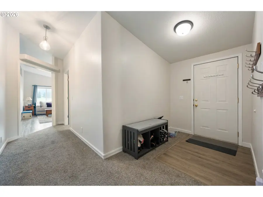 78188 Layng Rd, Cottage Grove, OR 97424 - #3