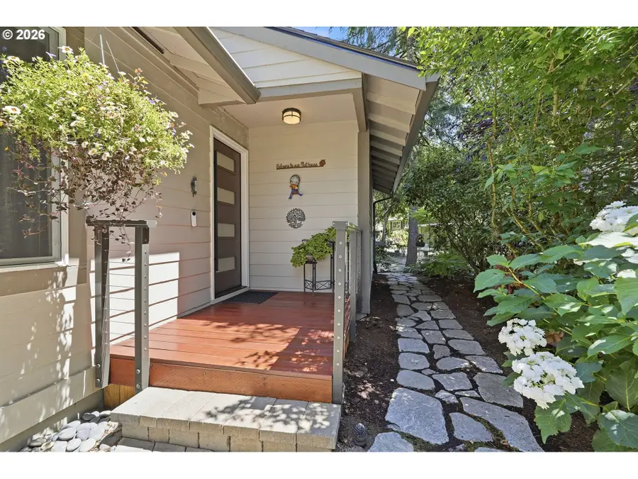 9824 SW Quail Post Rd, Portland, OR 97219 - #3