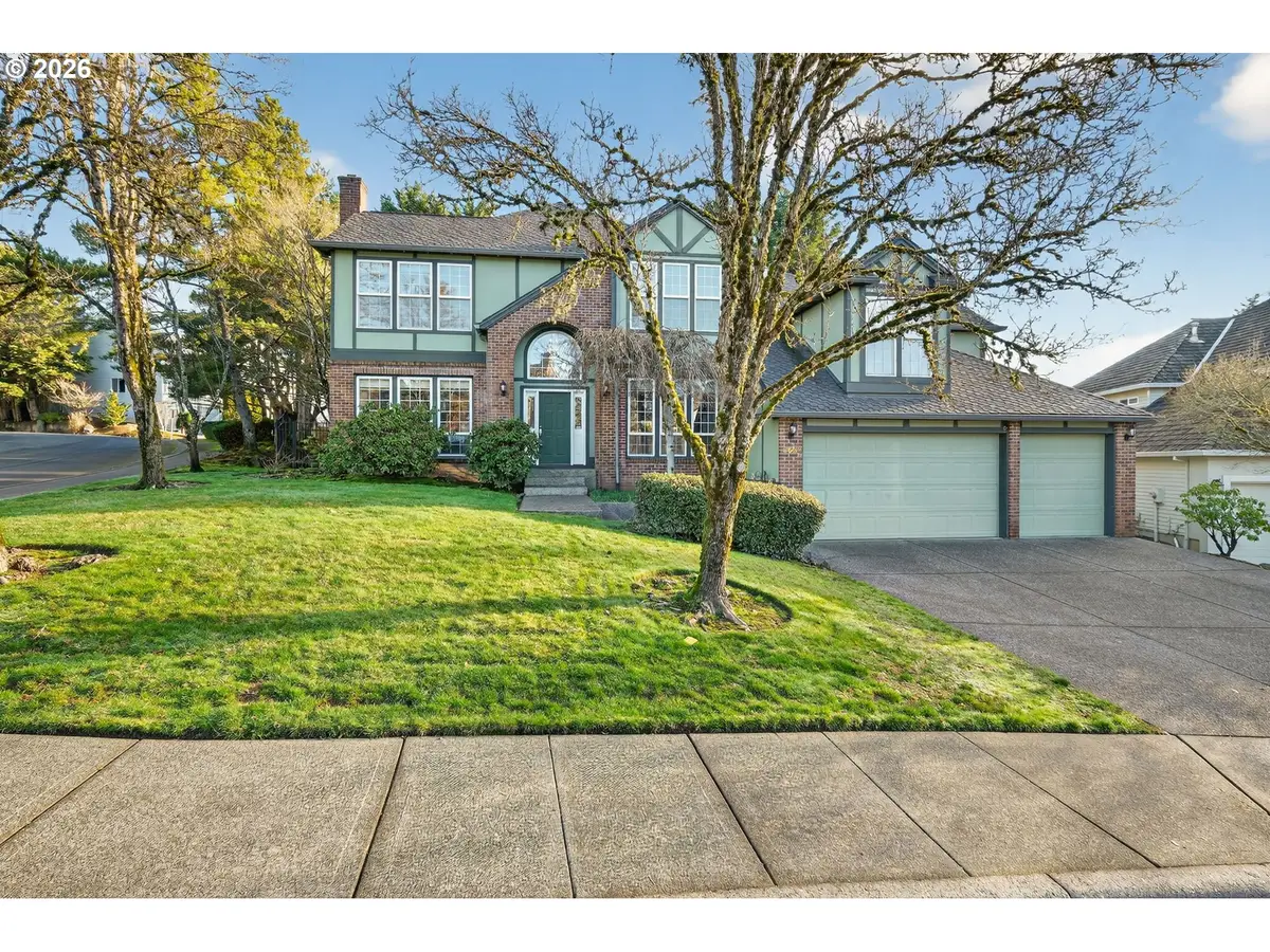 3684 NW Loriann Dr, Portland, OR 97229 - Image #1