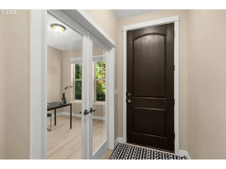 102 NE 64th Ter, Hillsboro, OR 97124 - #3