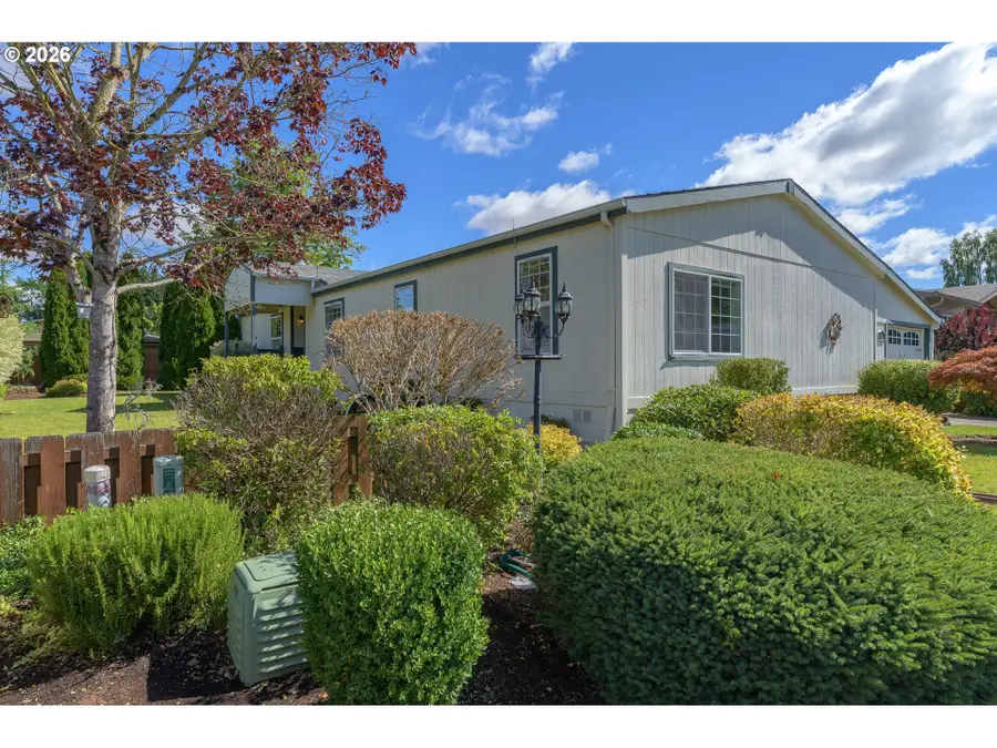 1282 E 3rd St #60, Lafayette, OR 97127 - #2