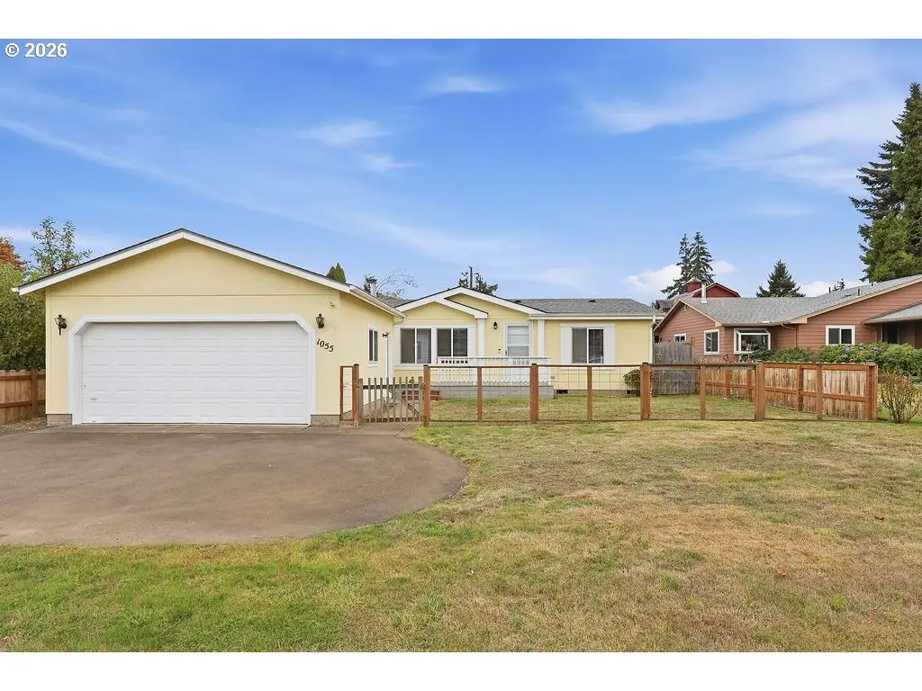 1055 W Oregon Ave, Creswell, OR 97426 - #1