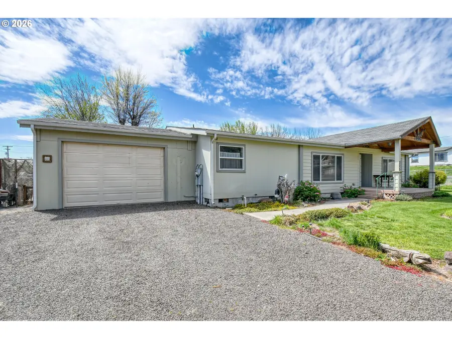 225 Hale St, Adams, OR 97810 - #2