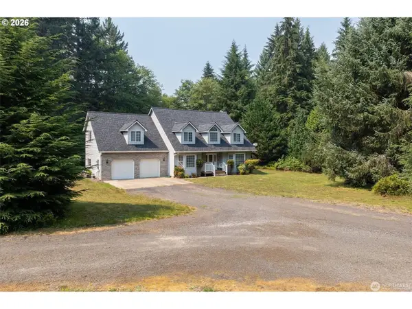 558 Spruce Creek Rd, Longview, WA 98632