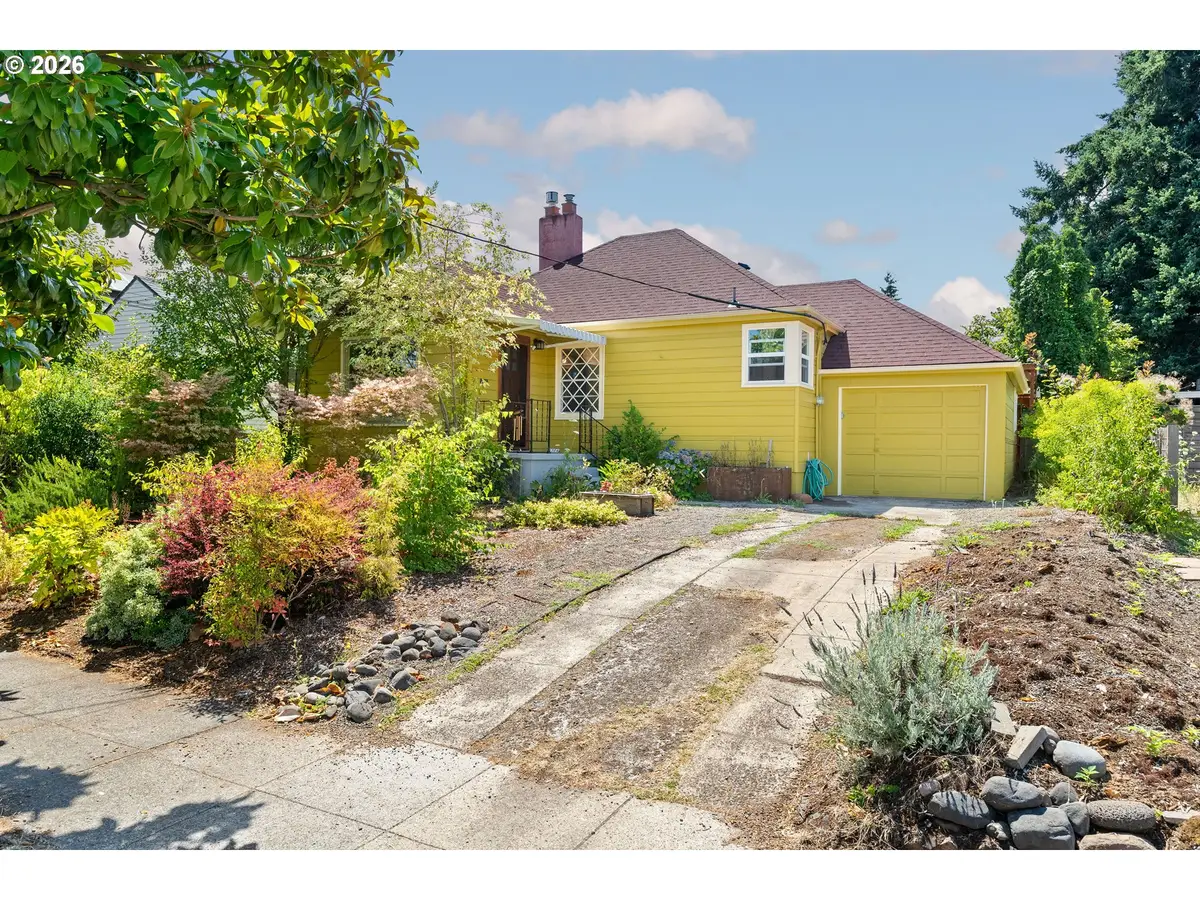 5304 SE Center St, Portland, OR 97206 - #1