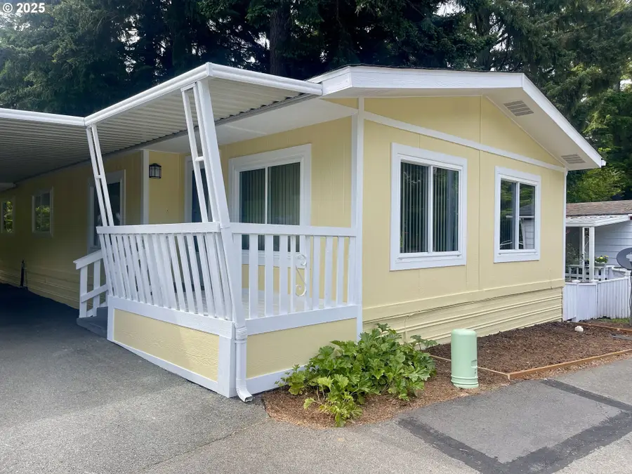 630 Shorepines Hts, Coos Bay, OR 97420 - Image #3