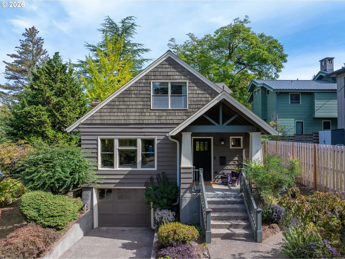 922 SE 66th Pl, Portland, OR 97215 - #1