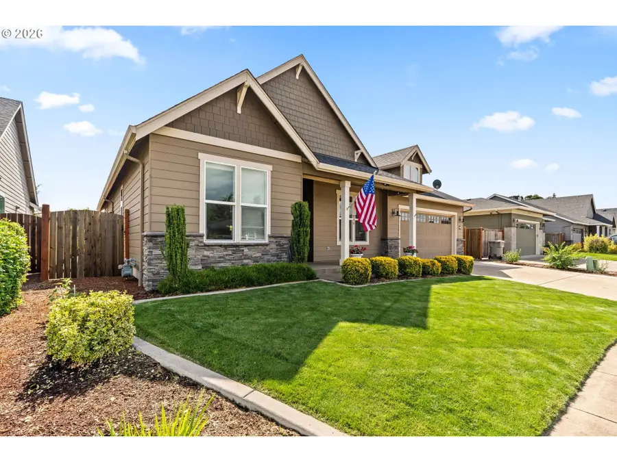 918 Tamarack St, Junction City, OR 97448 - #3