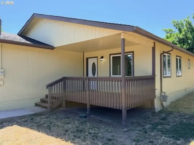 974 NE Bond St, Myrtle Creek, OR 97457 - #2