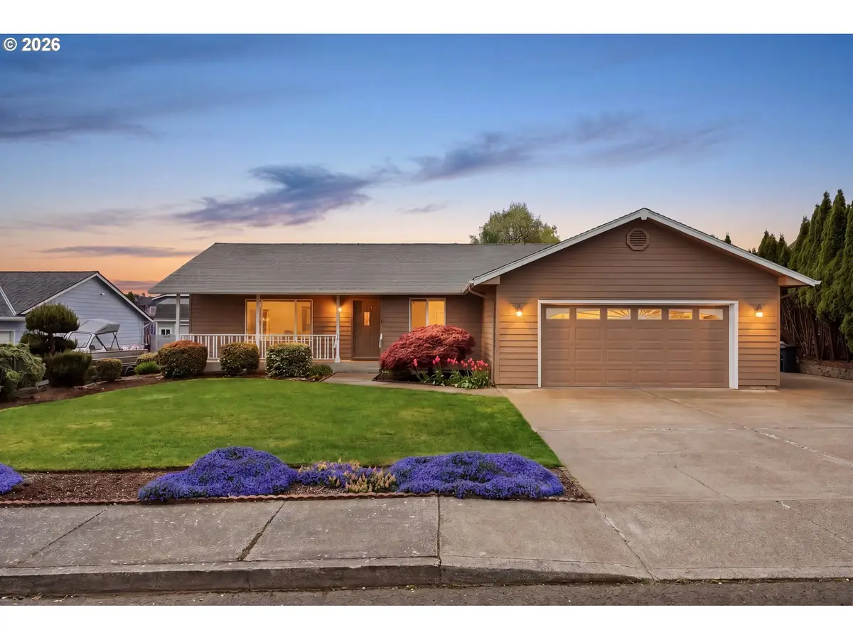 277 NE Holiday Ave, Dallas, OR 97338 - #1