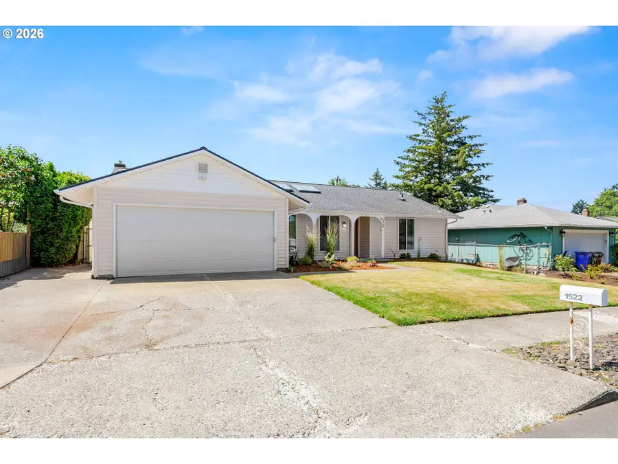 1522 NE 21st St, Gresham, OR 97030 - #2