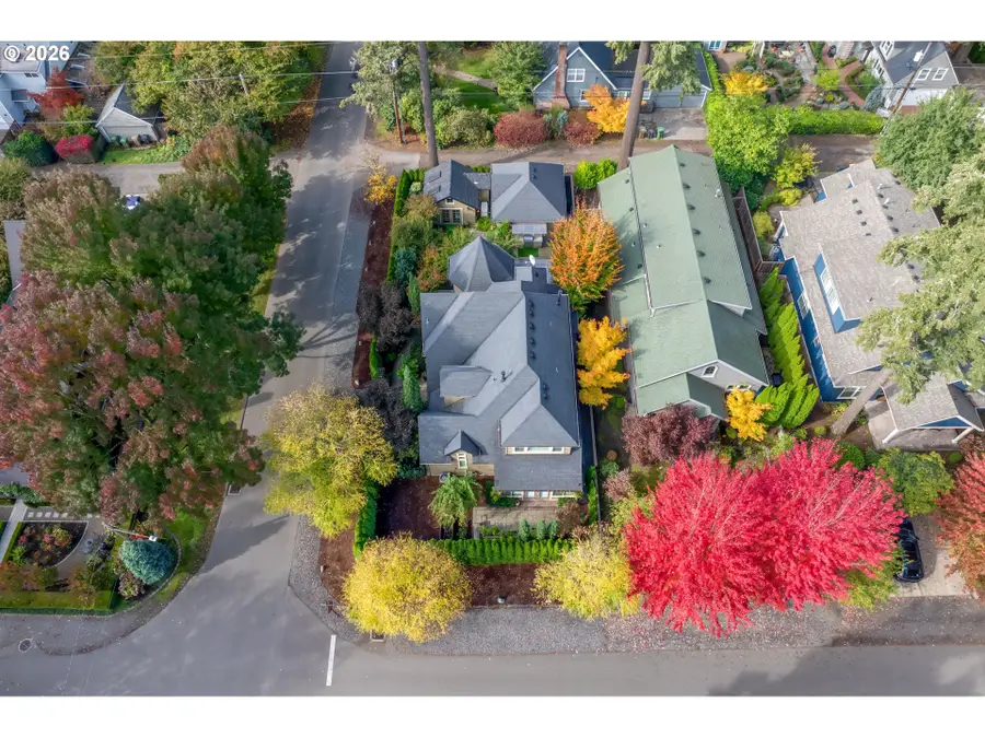 815 E Ave, Lake Oswego, OR 97034 - Image #2