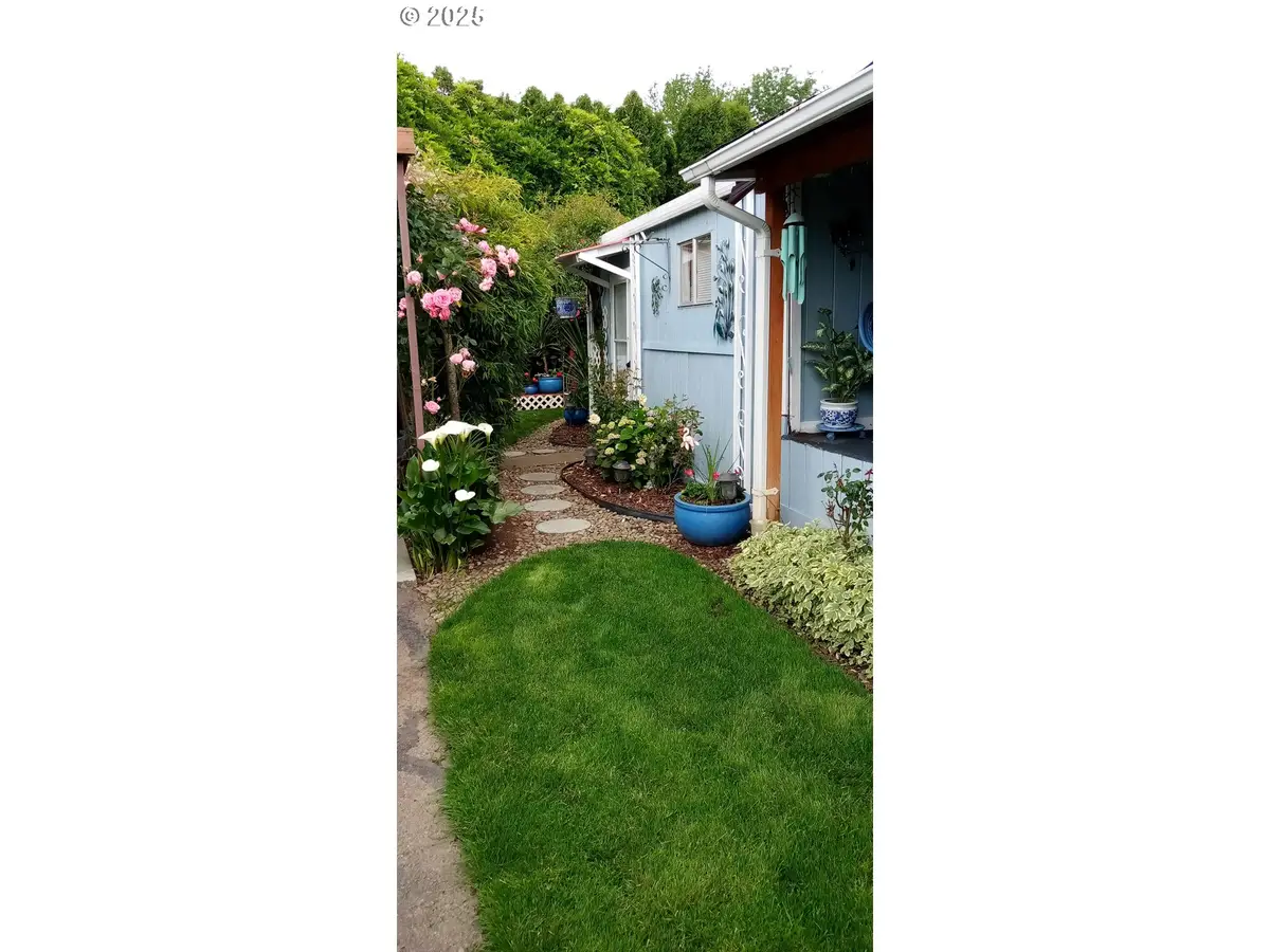 2420 NE Hembree St #50, McMinnville, OR 97128 - Image #1