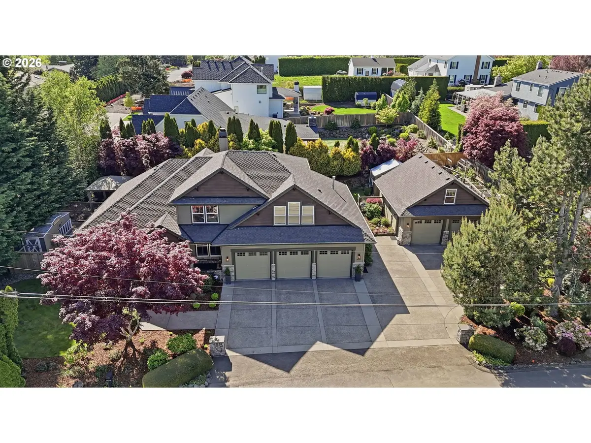 4090 Ireland Ln, West Linn, OR 97068 - #1