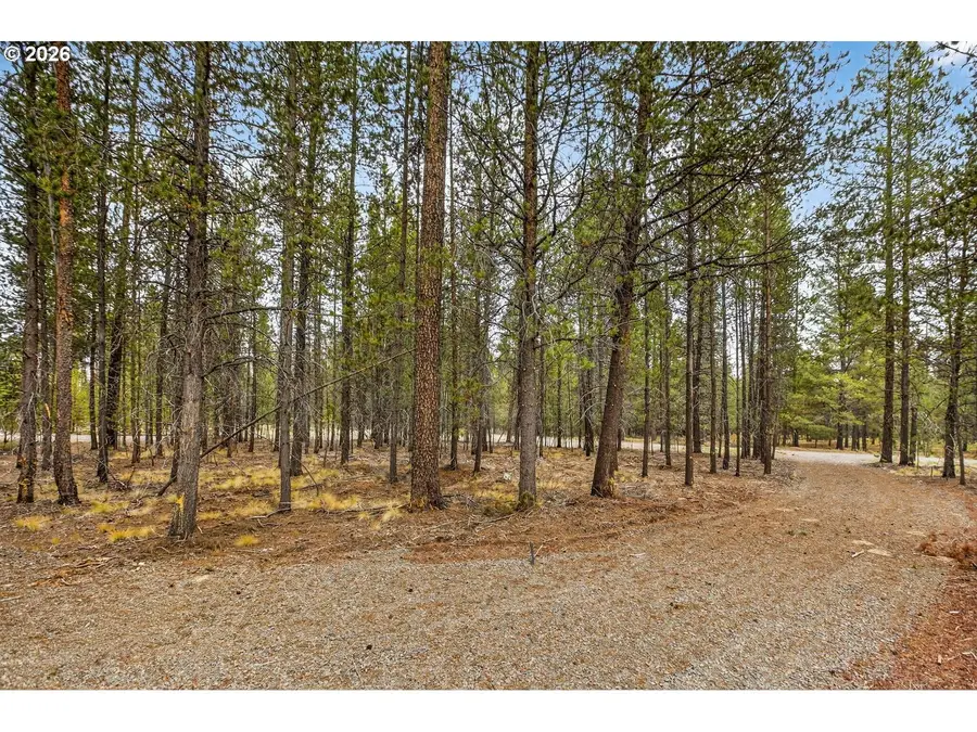 51261 Parker Rd, Sisters Millican, OR 97739 - #2