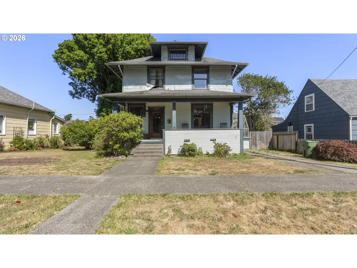 976 S 5th St, Coos Bay, OR 97420 - #1